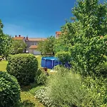 Lovely In With Wifi Holiday home *