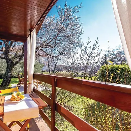 Cozy In With House A Panoramic View Holiday home Smrika