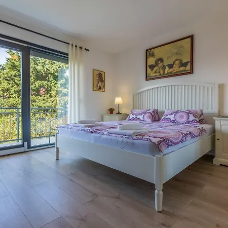 Grosses Nur 500 Meter Zum Mit Meerblick, Parkplatz, Waschmaschine Crikvenica